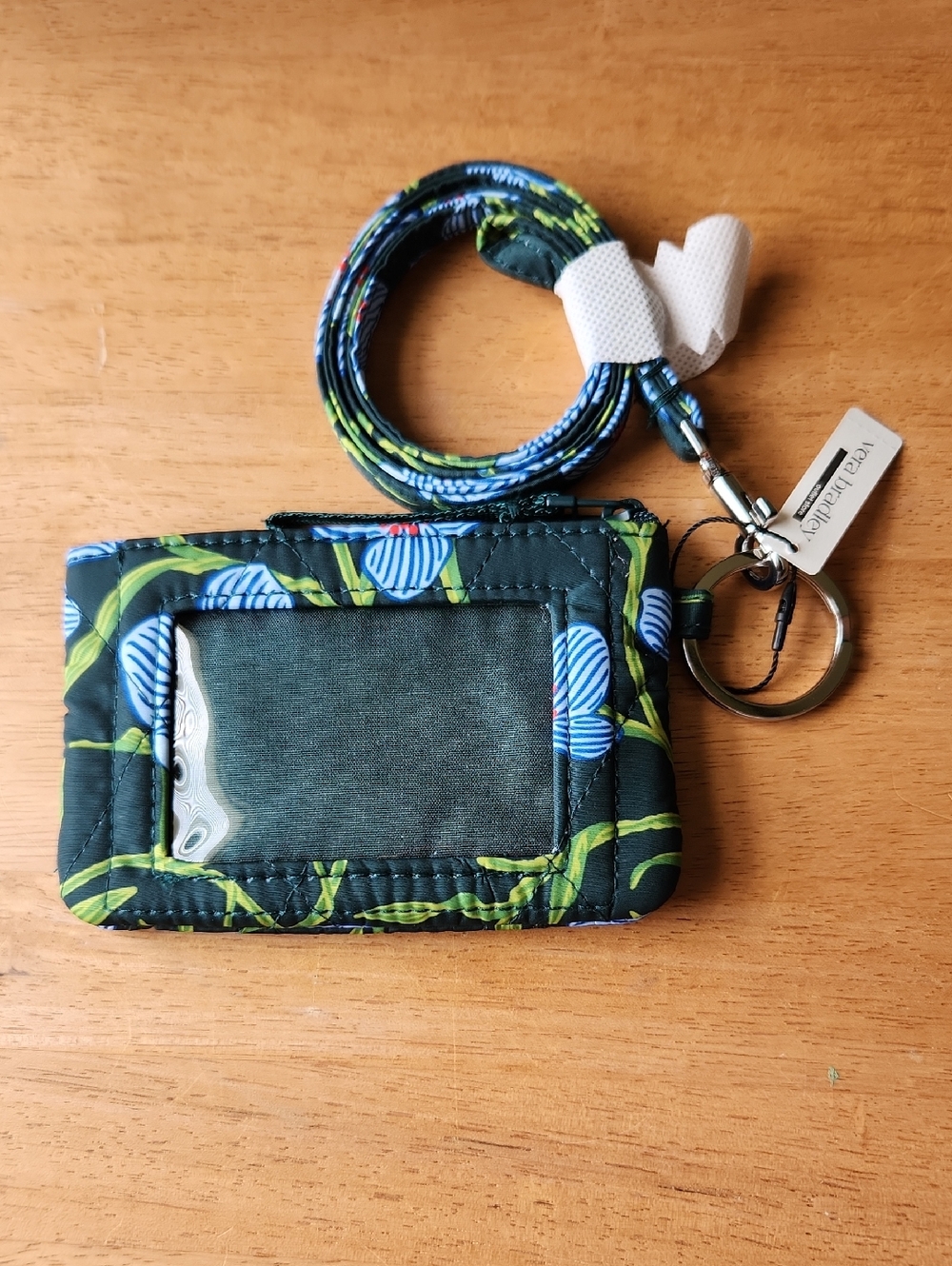 Vera Bradley Zip ID Case & Lanyard Charlotte Stems Ultralight NWT